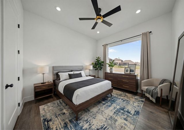 2903 Sunnyside Drive, Ennis, TX 75119