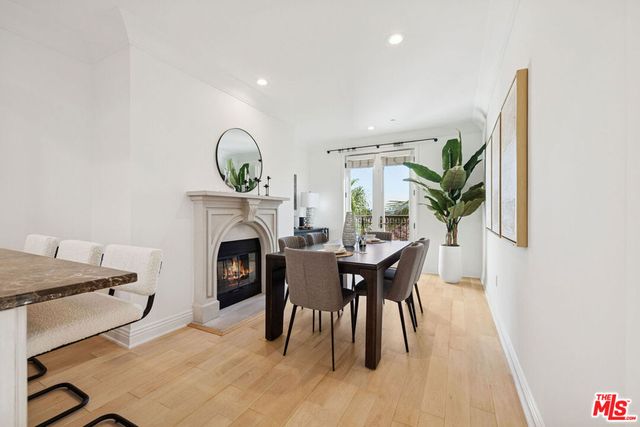 261 S Reeves Drive PH3, Beverly Hills, CA 90212