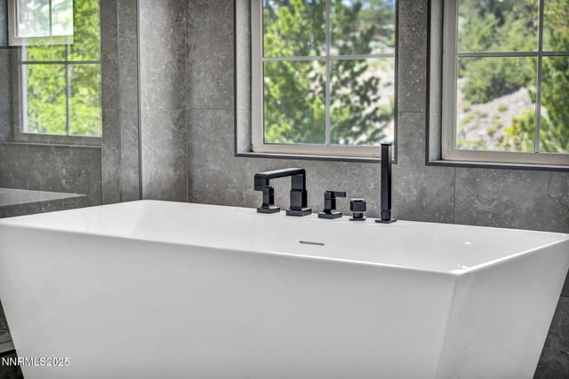 2965 Roundrock Court, Reno, NV 89511