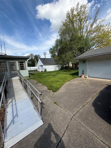 13126 Chestnut Street, Southgate, MI 48195