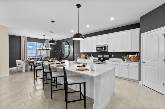 19215 SCALLOP LOOP, Lakewood Ranch, FL 34211