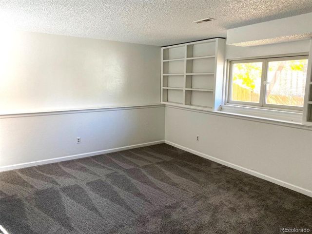 4865 S Espana Ln, Centennial, CO 80015