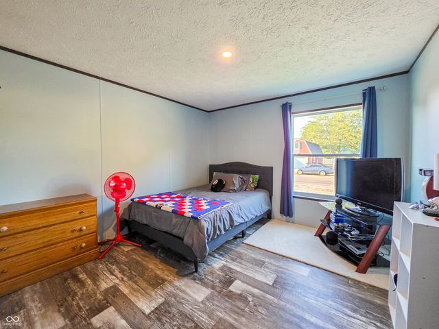 969 A Street SE, Linton, IN 47441