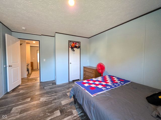 969 A Street SE, Linton, IN 47441