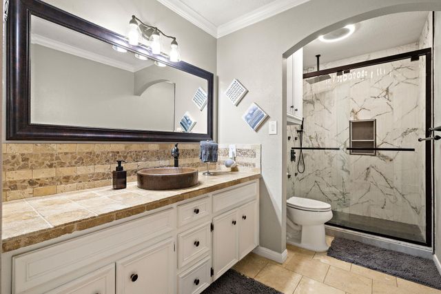 1007 S Gabriel DR, Leander, TX 78641
