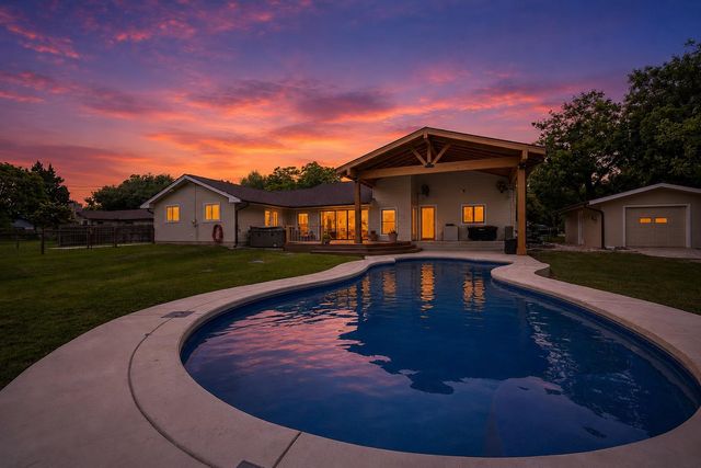 1007 S Gabriel DR, Leander, TX 78641