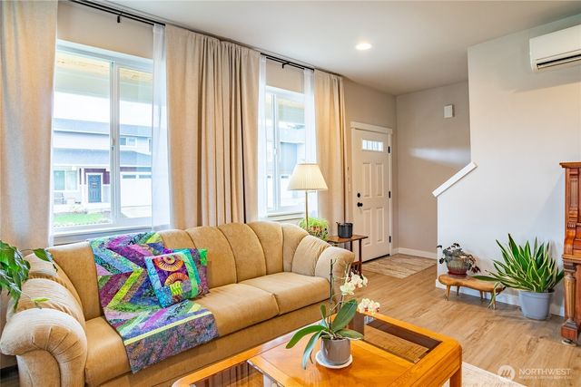 103 N Trail Road, Sedro Woolley, WA 98284