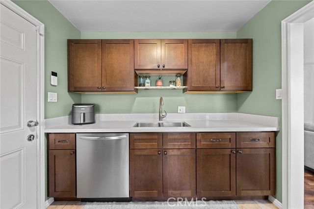 303 E Home, Long Beach, CA 90805