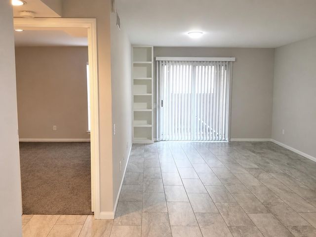 1860 White Oak Dr 217, Houston, TX 77009