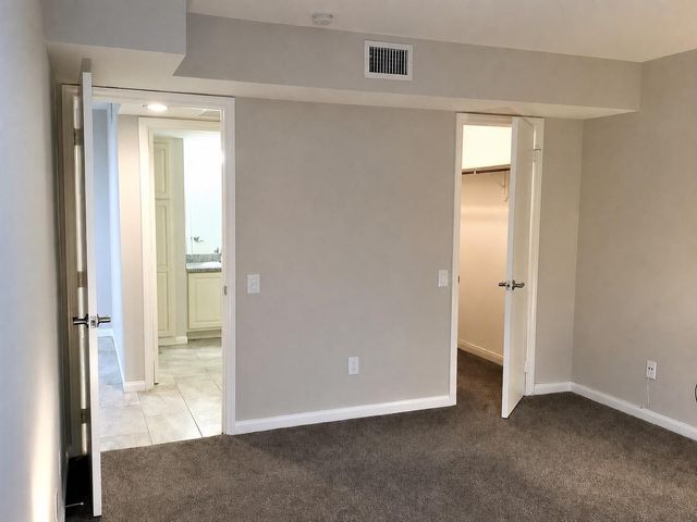 1860 White Oak Dr 217, Houston, TX 77009