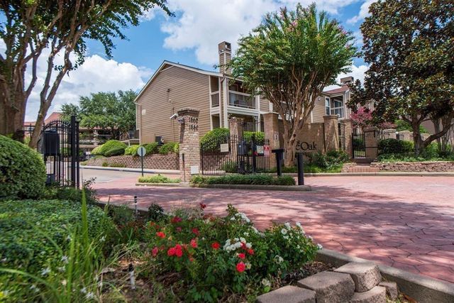 1860 White Oak Dr 217, Houston, TX 77009