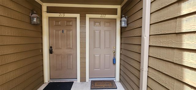 1860 White Oak Dr 217, Houston, TX 77009