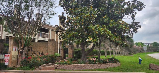 1860 White Oak Dr 217, Houston, TX 77009