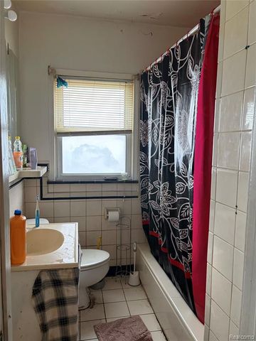 20520 Coventry Street, Detroit, MI 48203