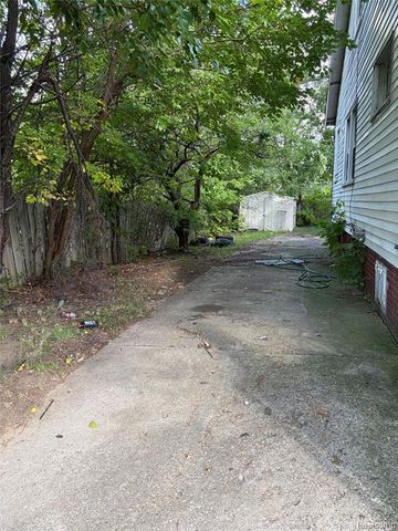 20520 Coventry Street, Detroit, MI 48203