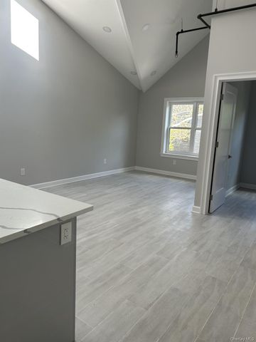 14441 78th Avenue 3, Kew Garden Hills, NY 11367