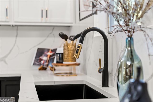 3809 Chimney Ridge Court, Ellenwood, GA 30294