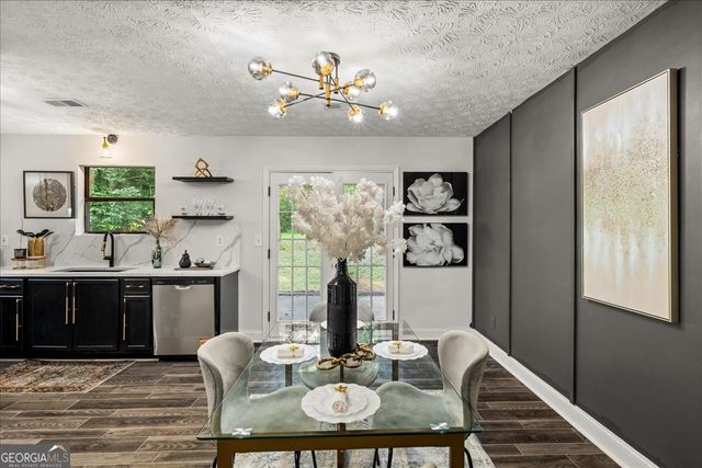 3809 Chimney Ridge Court, Ellenwood, GA 30294