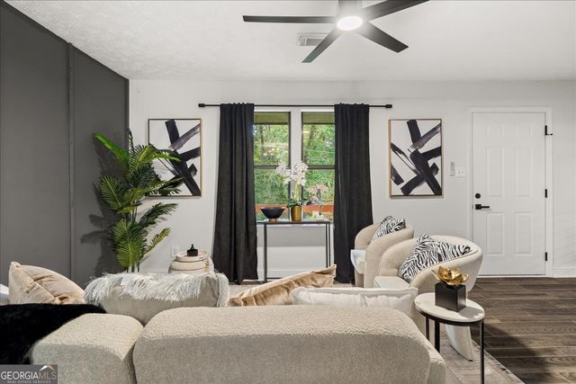 3809 Chimney Ridge Court, Ellenwood, GA 30294