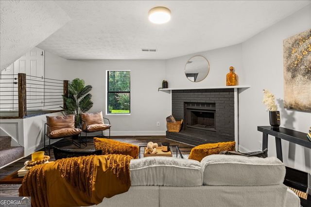 3809 Chimney Ridge Court, Ellenwood, GA 30294