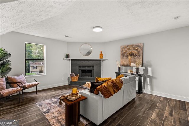 3809 Chimney Ridge Court, Ellenwood, GA 30294