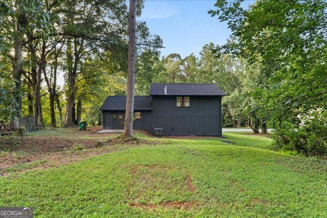 3809 Chimney Ridge Court, Ellenwood, GA 30294