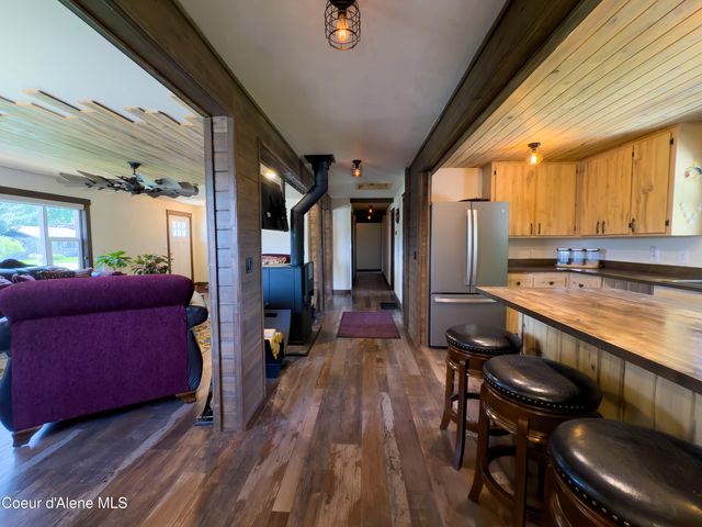 9347 N Baack RD, Hayden, ID 83835