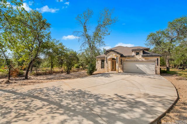 22455 Mathis Rd, San Antonio, TX 78264