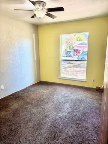 873 Rellia Drive, Terrell, TX 75160