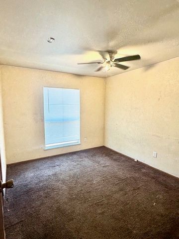 873 Rellia Drive, Terrell, TX 75160