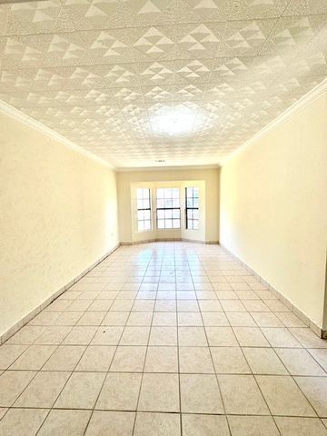 873 Rellia Drive, Terrell, TX 75160