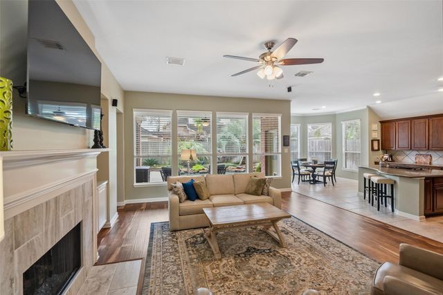 3122 Indian Summer Trail, Friendswood, TX 77546