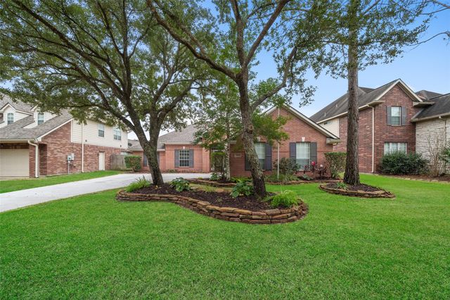 3122 Indian Summer Trail, Friendswood, TX 77546