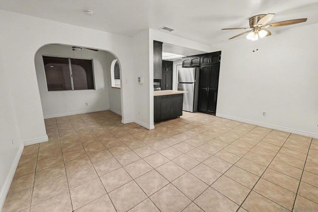 1661 Oak Hill Dr., Escondido, CA 92027