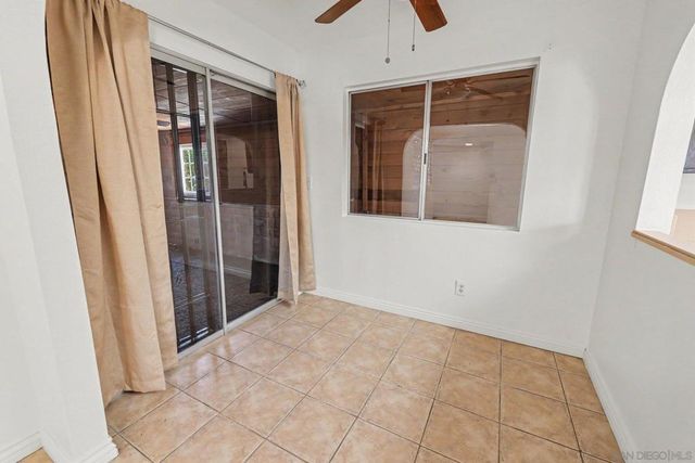 1661 Oak Hill Dr., Escondido, CA 92027