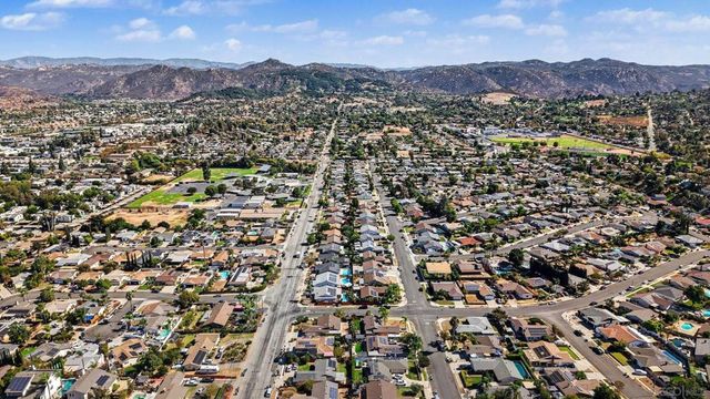1661 Oak Hill Dr., Escondido, CA 92027