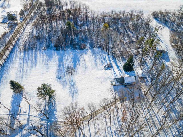 11480 N Roanoke Road, Roanoke, IN 46783