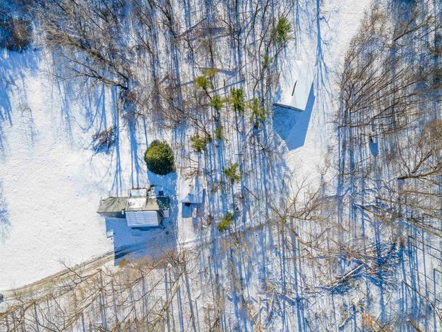 11480 N Roanoke Road, Roanoke, IN 46783