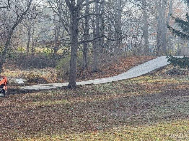 11480 N Roanoke Road, Roanoke, IN 46783