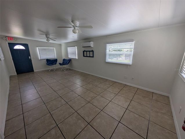 321-B W PENNSYLVANIA AVENUE, Deland, FL 32720