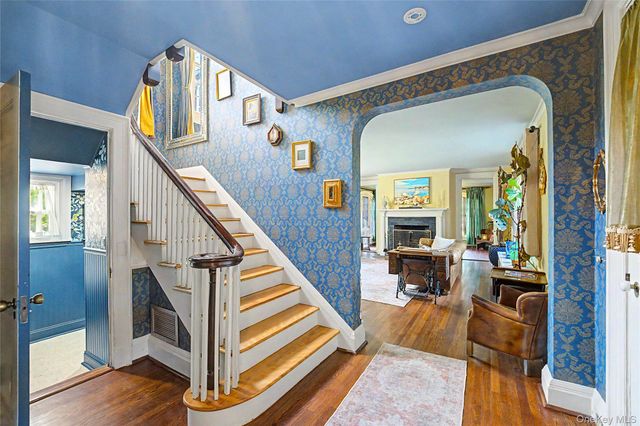 1120 Shore Road, Little Neck, NY 11363