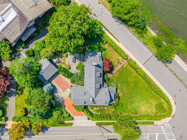 1120 Shore Road, Little Neck, NY 11363