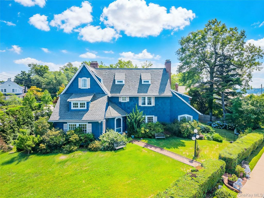1120 Shore Road, Little Neck, NY 11363 — photo 3