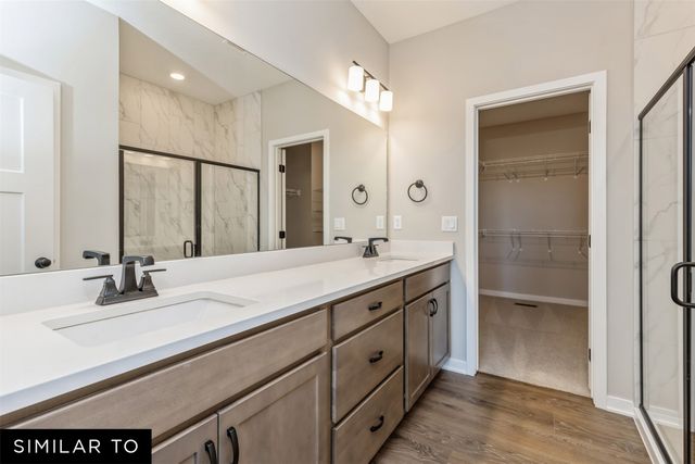 5722 NE Creek Ridge Drive, Ankeny, IA 50021