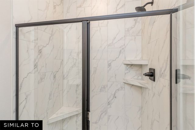 5722 NE Creek Ridge Drive, Ankeny, IA 50021