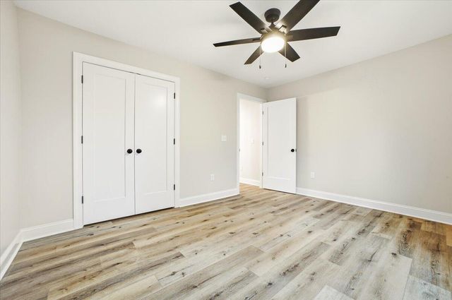 42 Belvoir CIR, Moneta, VA 24121