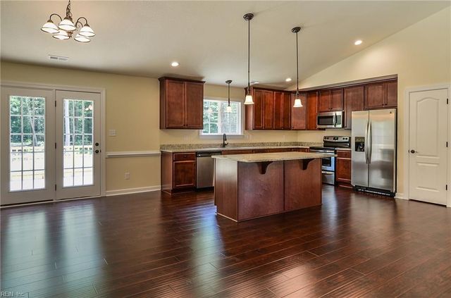 900 Dutch RD, Suffolk, VA 23437