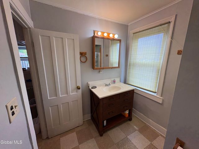 334 4th Street 3, Troy, NY 12180