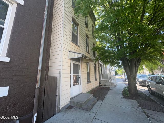 334 4th Street 3, Troy, NY 12180