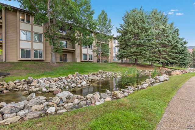3964 FAIRWAY HILLS DR, Rapid City, SD 57702